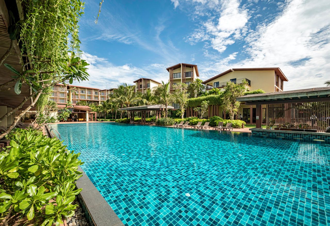 Dusit Princess Moonrise Beach Resort Phú Quốc