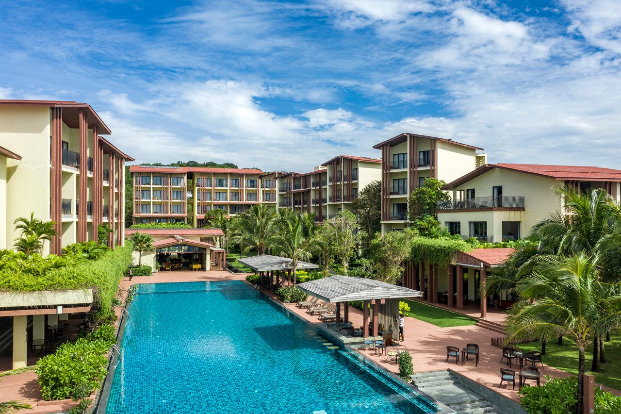 Dusit Princess Moonrise Beach Resort Phú Quốc
