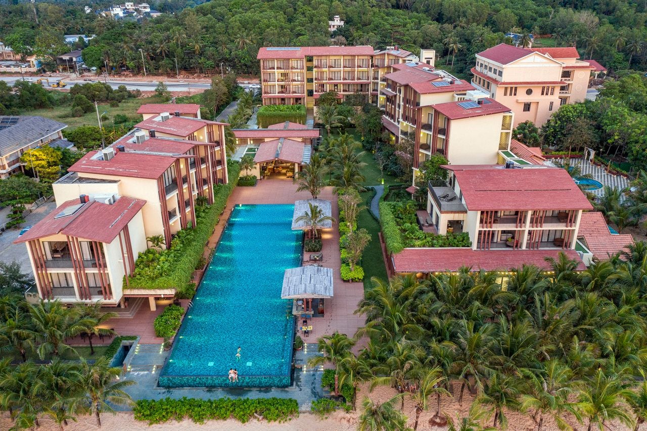 Dusit Princess Moonrise Beach Resort Phú Quốc