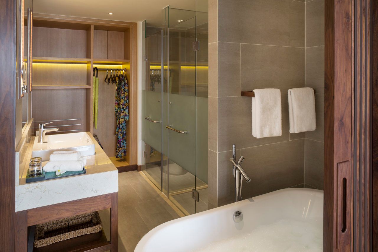 Dusit Princess Moonrise Beach Resort Phú Quốc