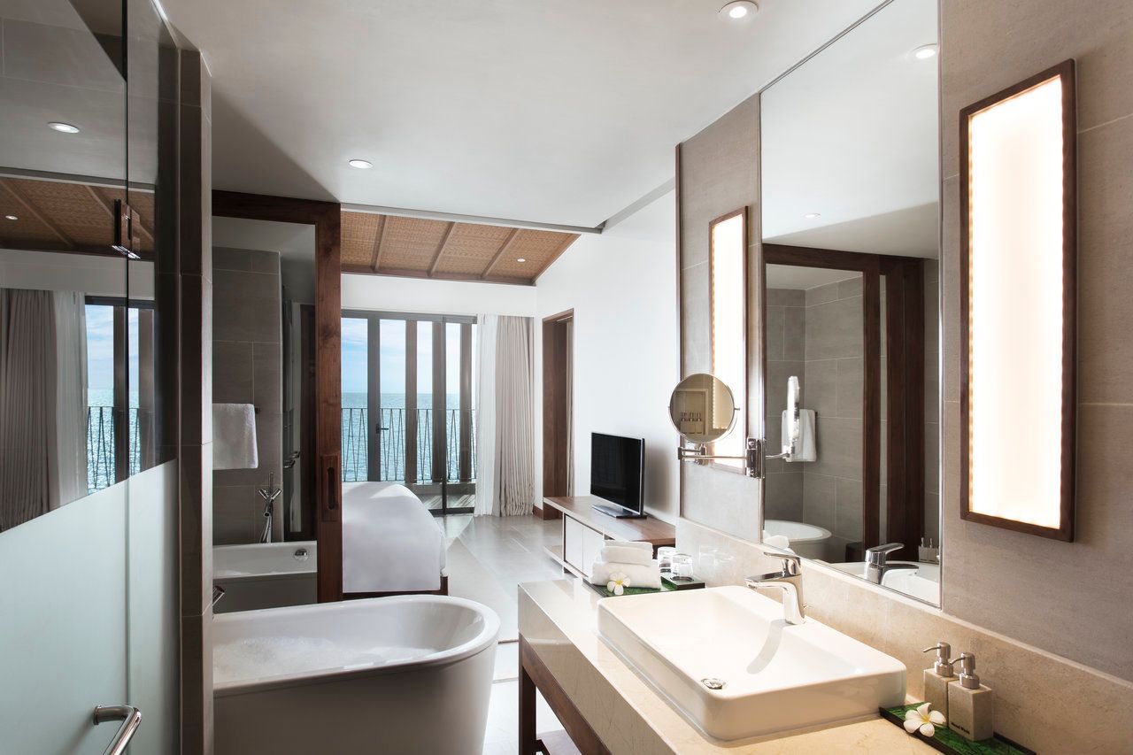 Dusit Princess Moonrise Beach Resort Phú Quốc