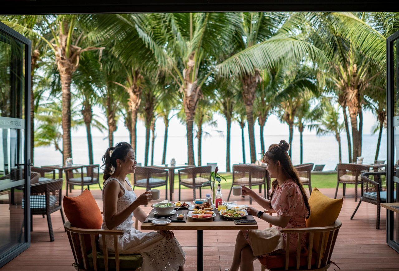 Dusit Princess Moonrise Beach Resort Phú Quốc