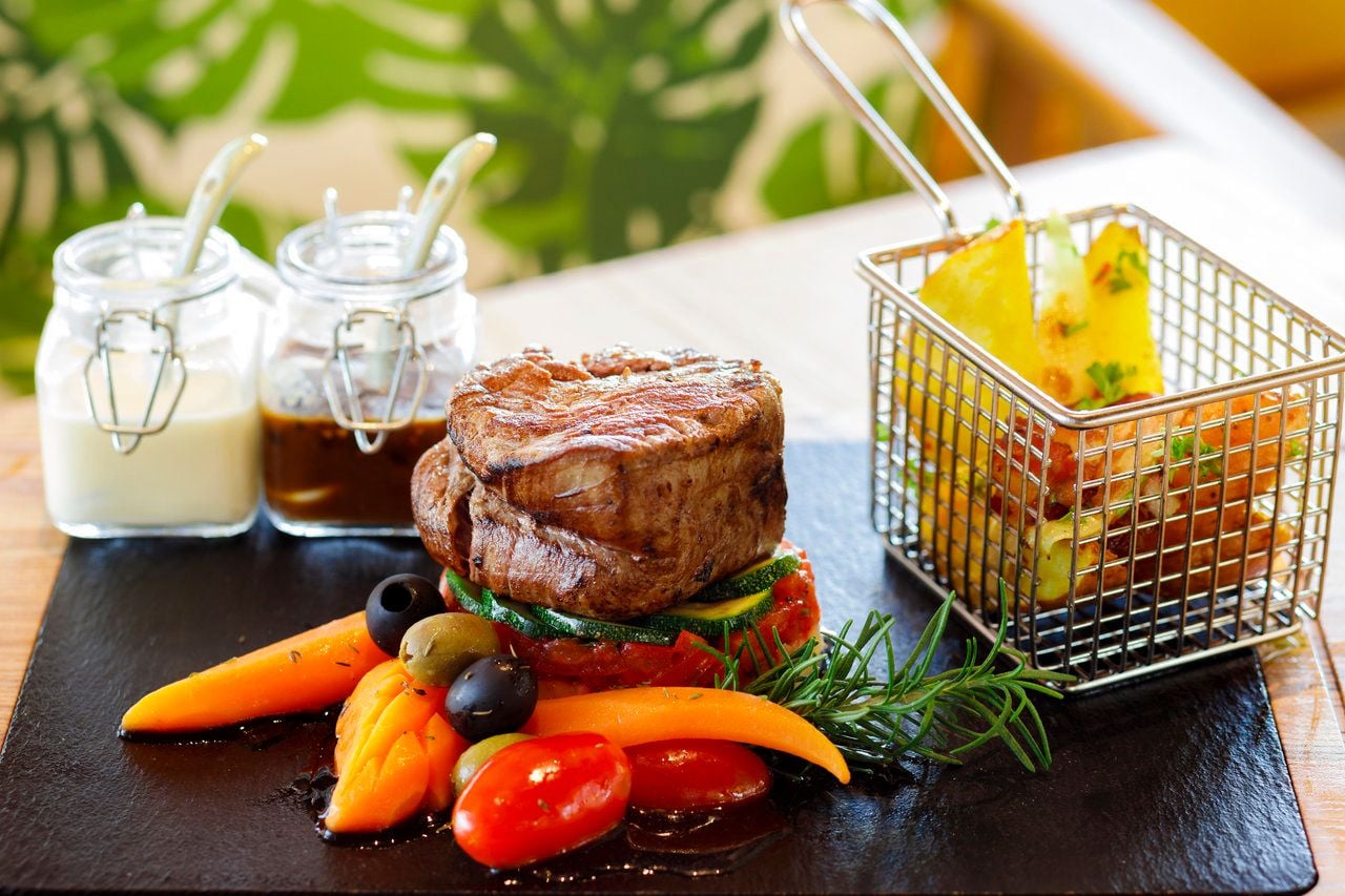 Dusit Princess Moonrise Beach Resort Phú Quốc