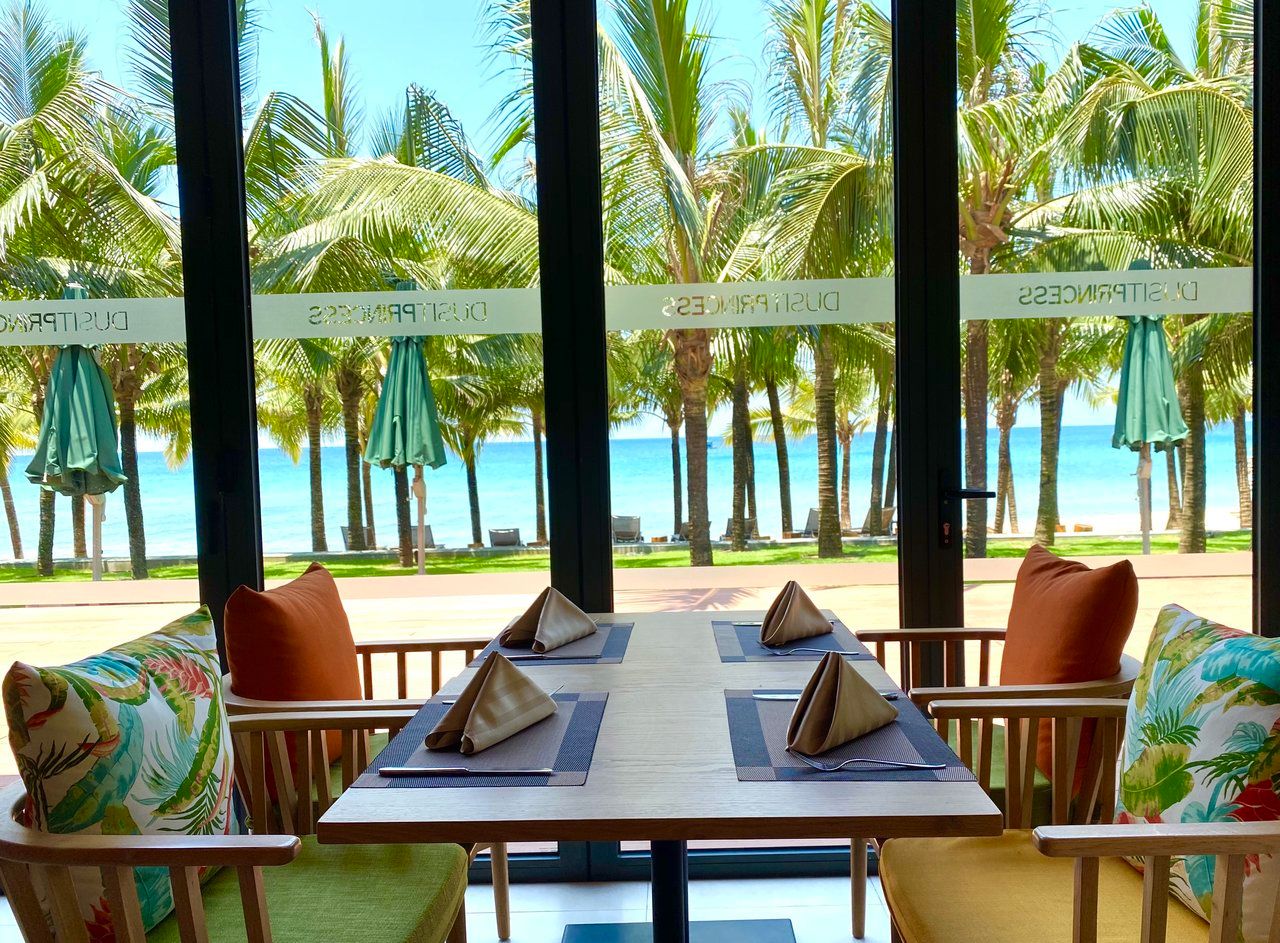 Dusit Princess Moonrise Beach Resort Phú Quốc