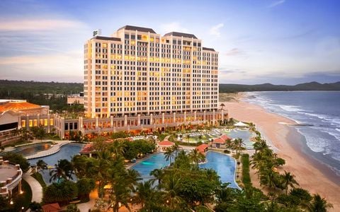 Holiday Inn Resort Hồ Tràm Beach (Gồm Xe Đưa Đón)