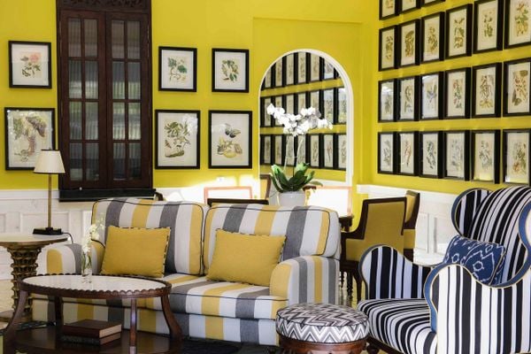 jw marriott phu quoc resort phong ngu turquoise suite co phong khach huong bien mau xanh