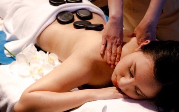 Hồ bơi nằm ở tầng 6 tại khách sạn Malibu Vũng Tàu