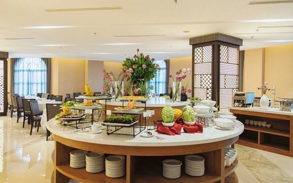 Nhà hàng Nature tại khách sạn The Cap Vũng Tàu