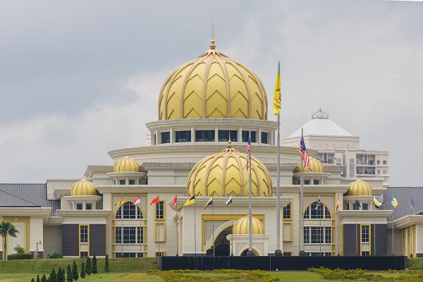 Cung điện Hoàng gia Malaysia (King Palace) trong&nbsp;hành trình tour&nbsp;Singapore - Malaysia 6N5Đ