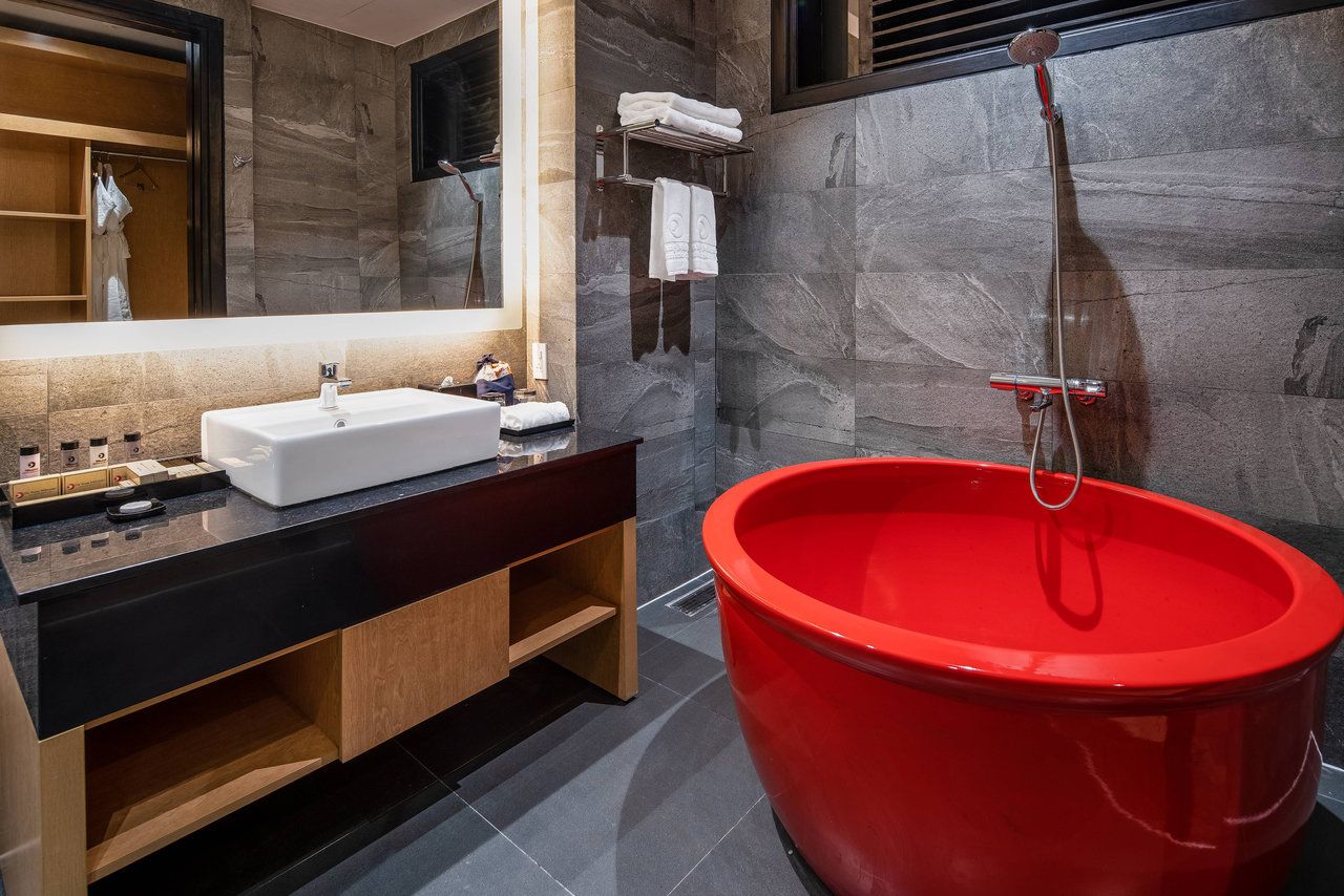 Mikazuki Japanese Resorts & Spa Da Nang