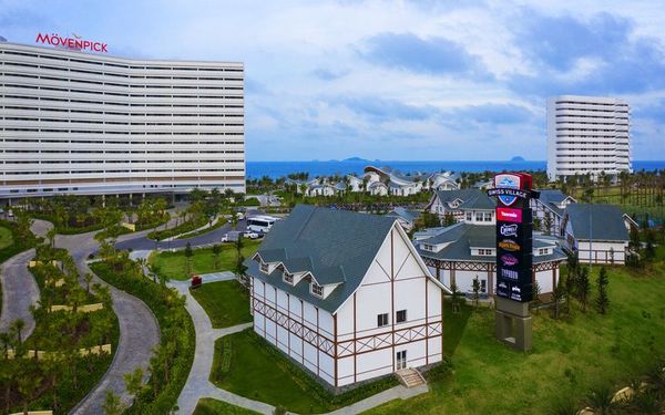 Làng Thuỵ Sỹ tại Mövenpick Resort Cam Ranh