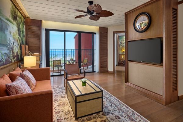 Hạng phòng Executive King Room with Seaview tại Movenpick resort Phan Thiết