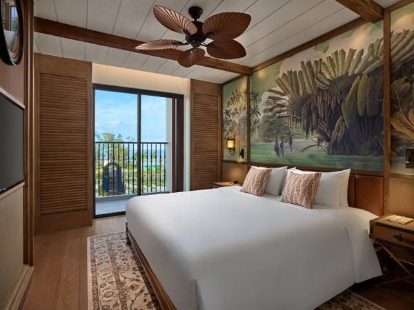 Hạng phòng Executive King Room with Seaview tại Movenpick resort Phan Thiết