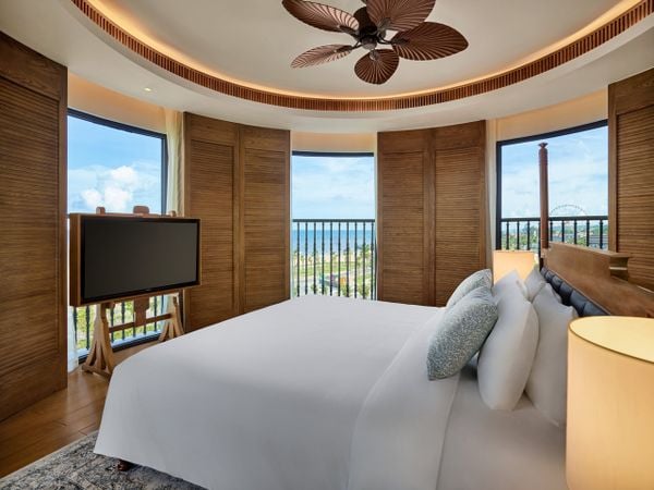 Hạng phòng Admiral Suite with Ocean Front Seaview tại Movenpick resort Phan Thiết