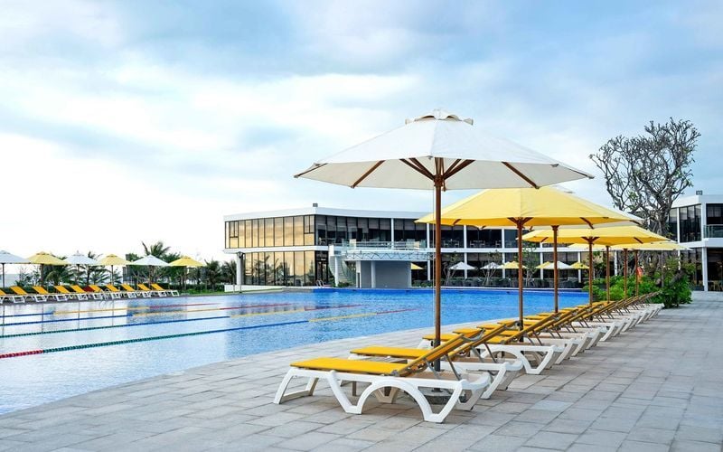 Oceanami Villas & Beach Club Resort Long Hải