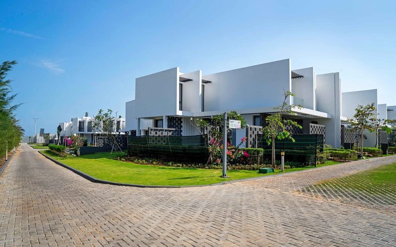 Oceanami Villas & Beach Club Resort Long Hải