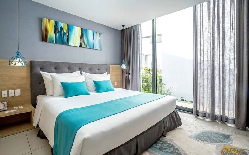 Oceanami Villas & Beach Club Resort Long Hải