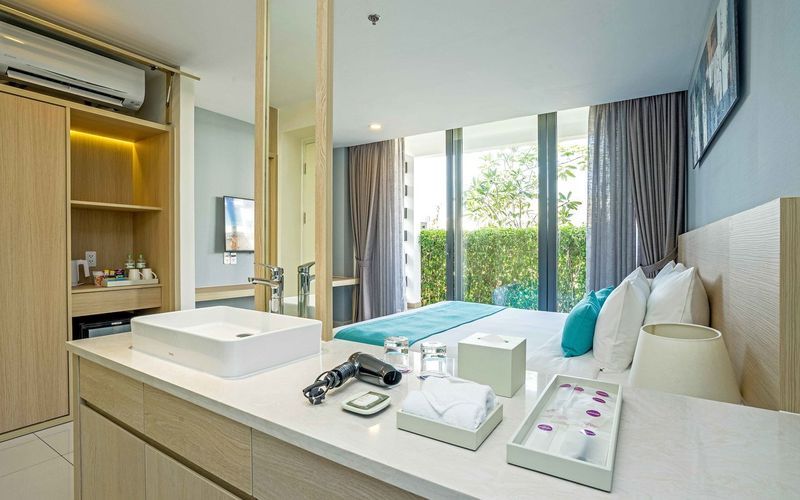 Oceanami Villas & Beach Club Resort Long Hải