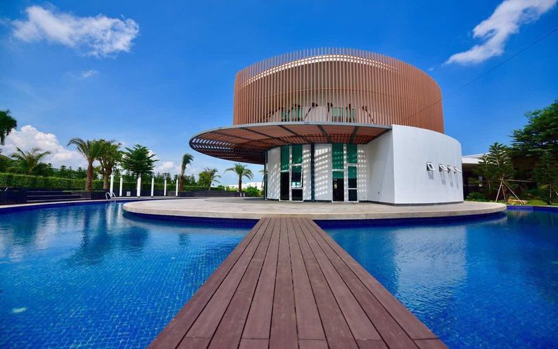 Oceanami Villas & Beach Club Resort Long Hải