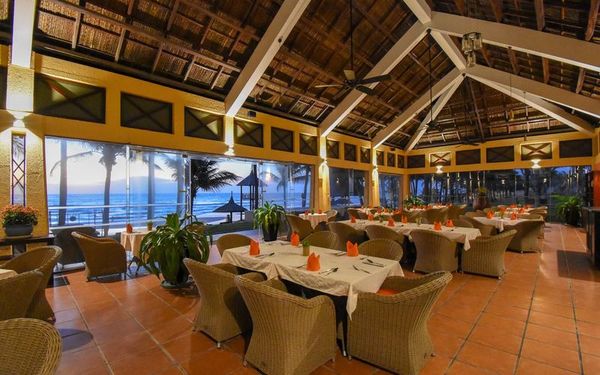 Pandanus resort Mũi Né bên bãi biển