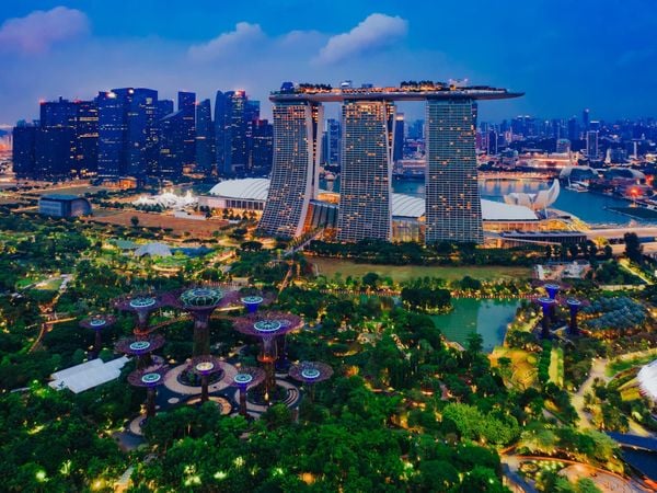Tham quan Marina Bay Sands trong hành trình tour Singapore 4N3Đ