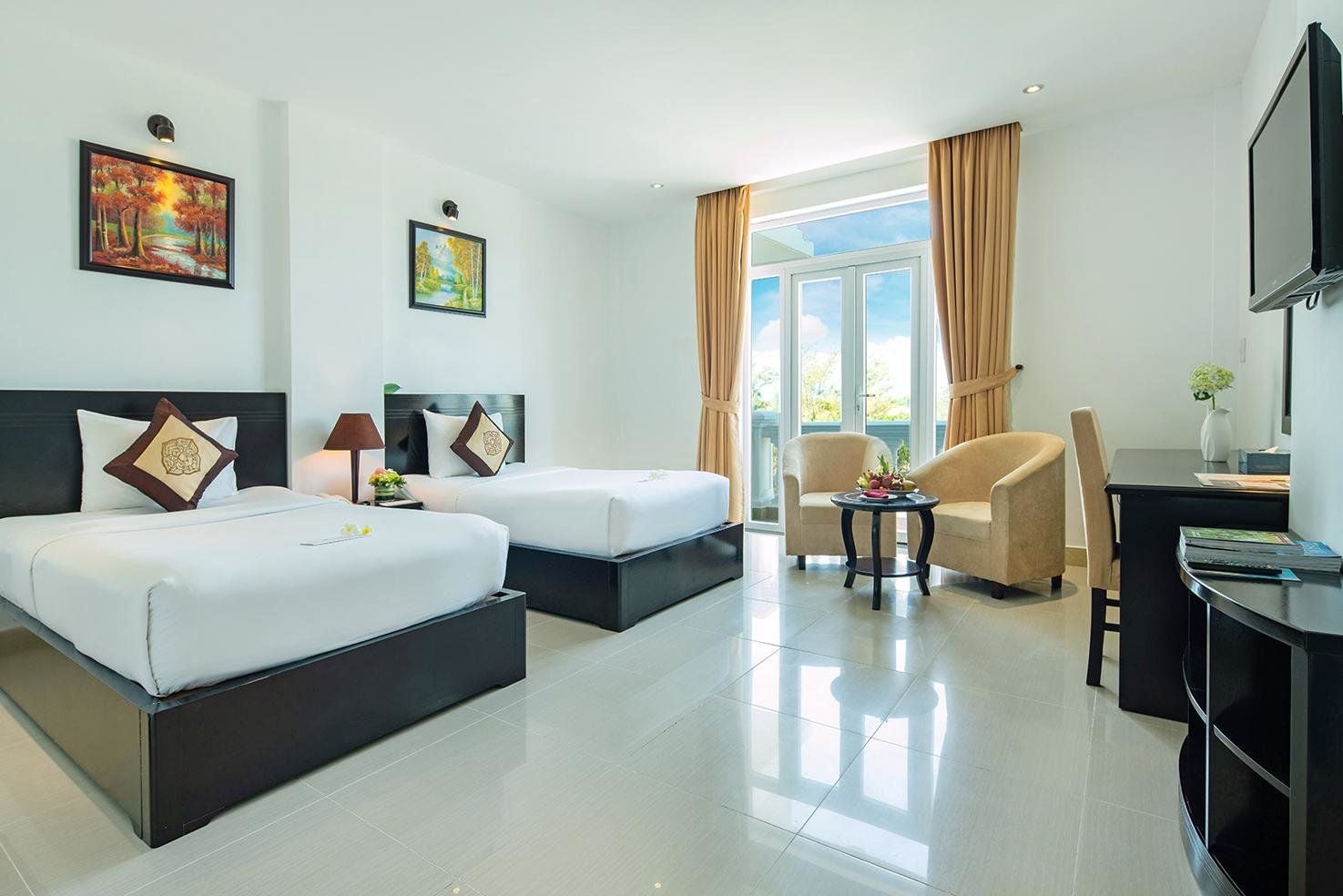 The Sailing Bay Beach Resort Mũi Né