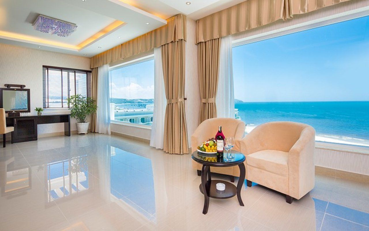 The Sailing Bay Beach Resort Mũi Né