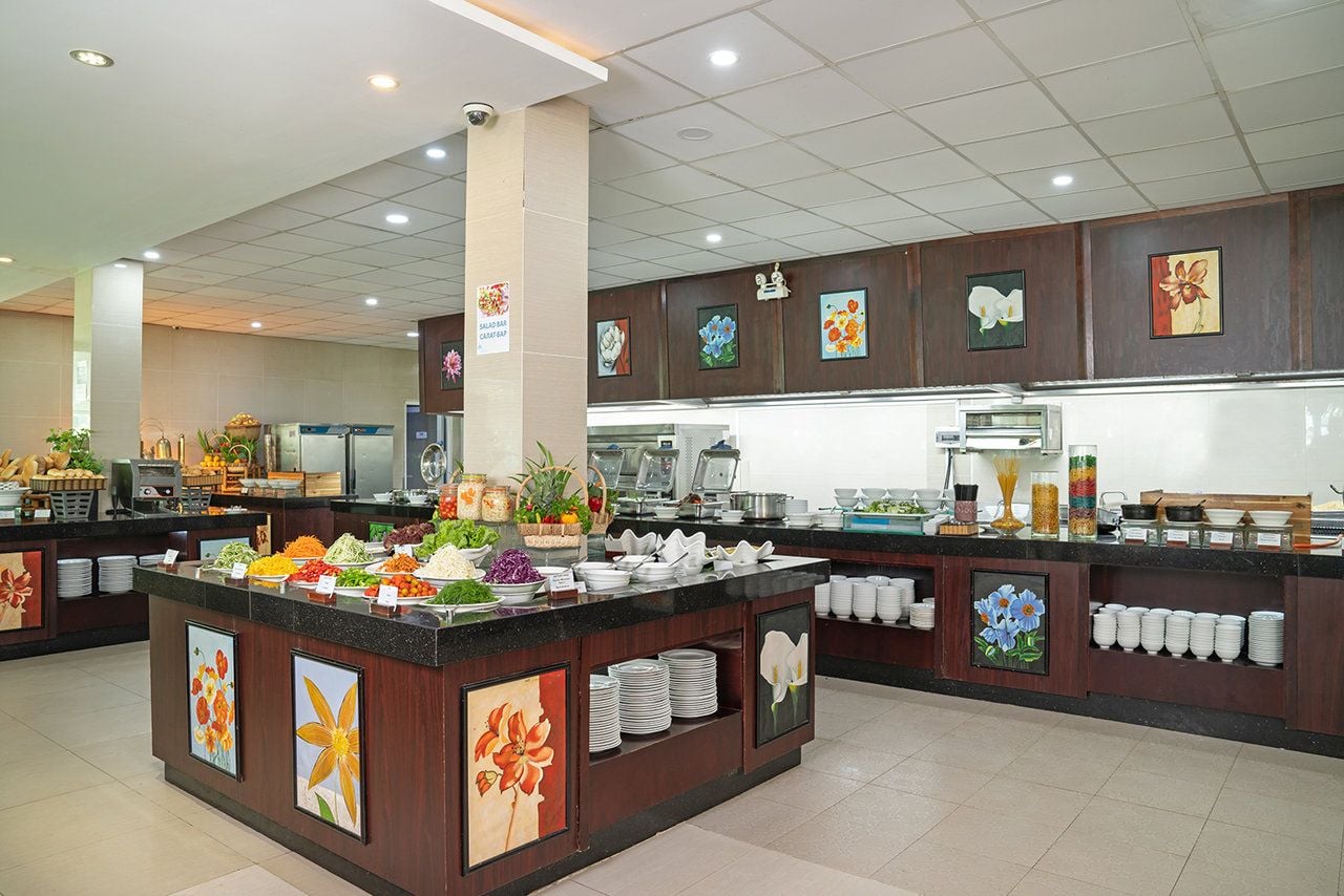 The Sailing Bay Beach Resort Mũi Né