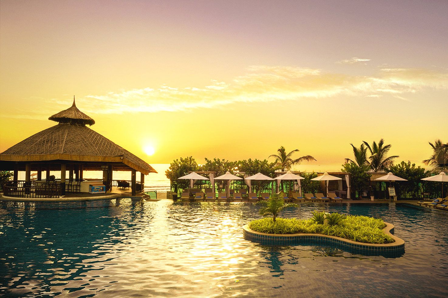 The Sailing Bay Beach Resort Mũi Né