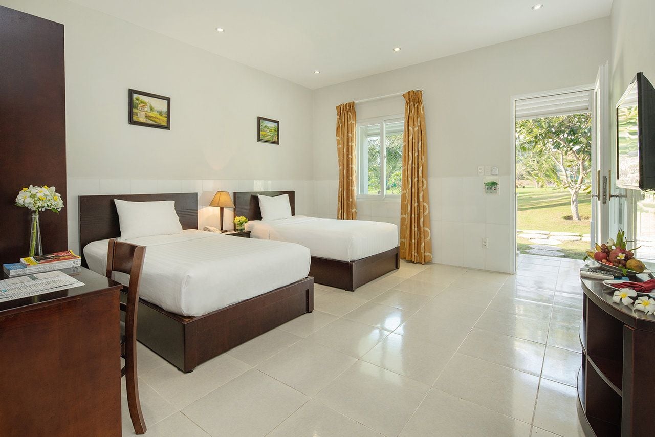 The Sailing Bay Beach Resort Mũi Né