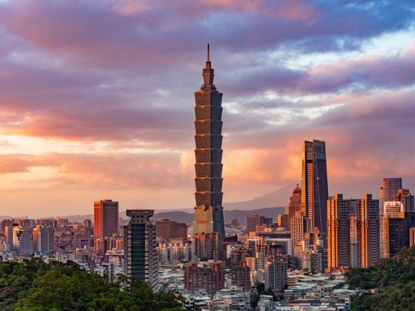 Du lịch Đài Loan tham quam tháp Taipei 101- Tòa tháp cao nhất Đài Loan
