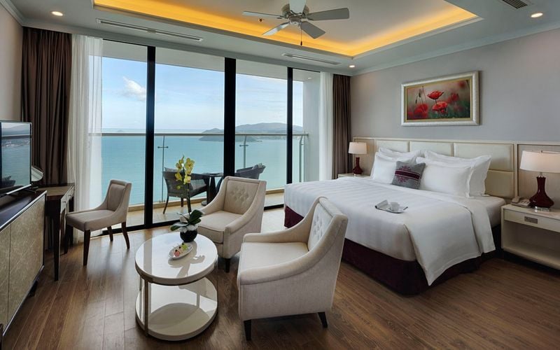 Khách sạn Vinpearl Beachfront Nha Trang