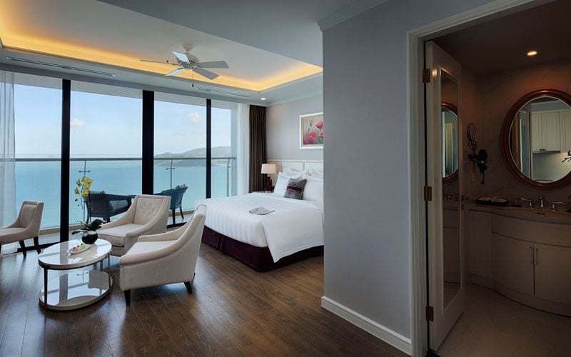 Khách sạn Vinpearl Beachfront Nha Trang