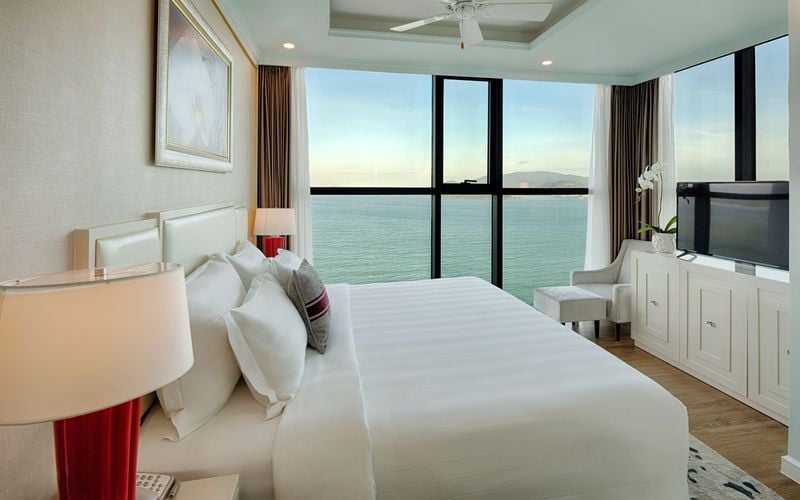 Khách sạn Vinpearl Beachfront Nha Trang