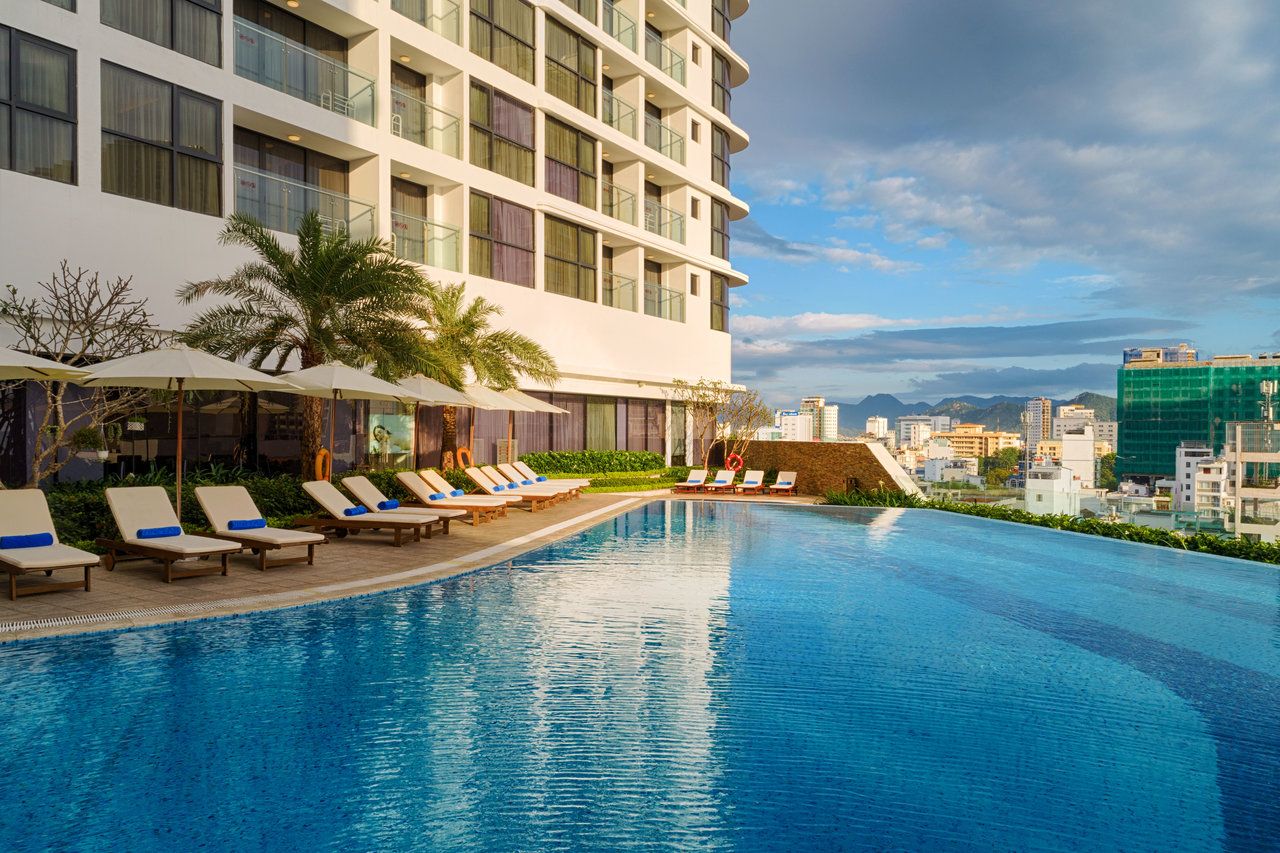 Melia Vinpearl Empire Nha Trang