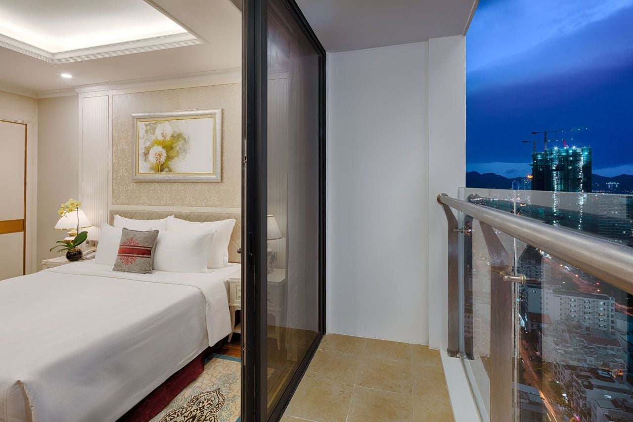 Melia Vinpearl Empire Nha Trang