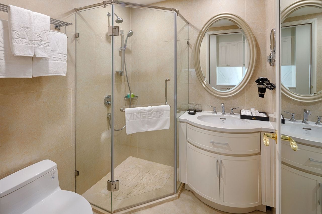 Melia Vinpearl Empire Nha Trang