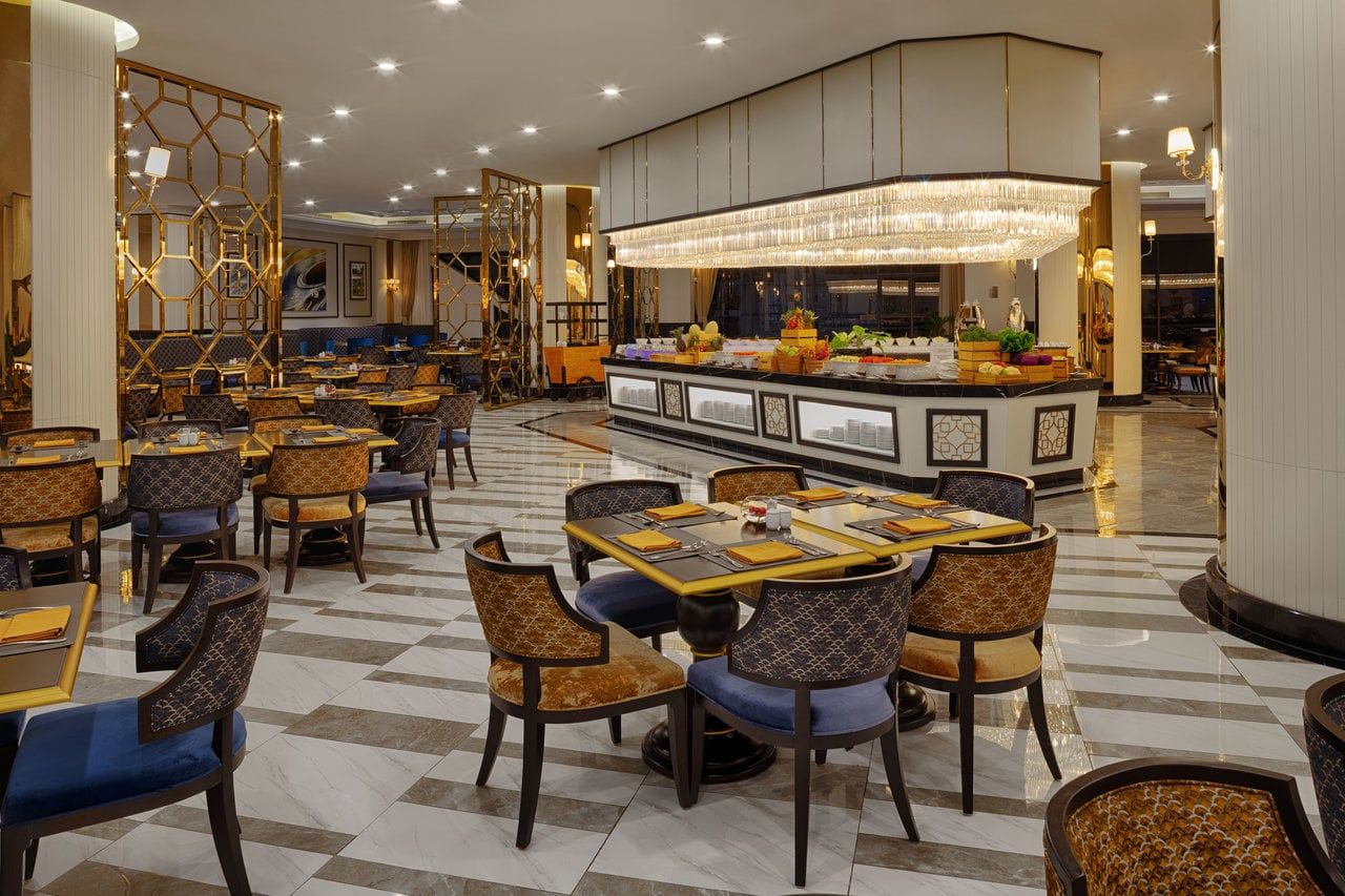 Melia Vinpearl Empire Nha Trang