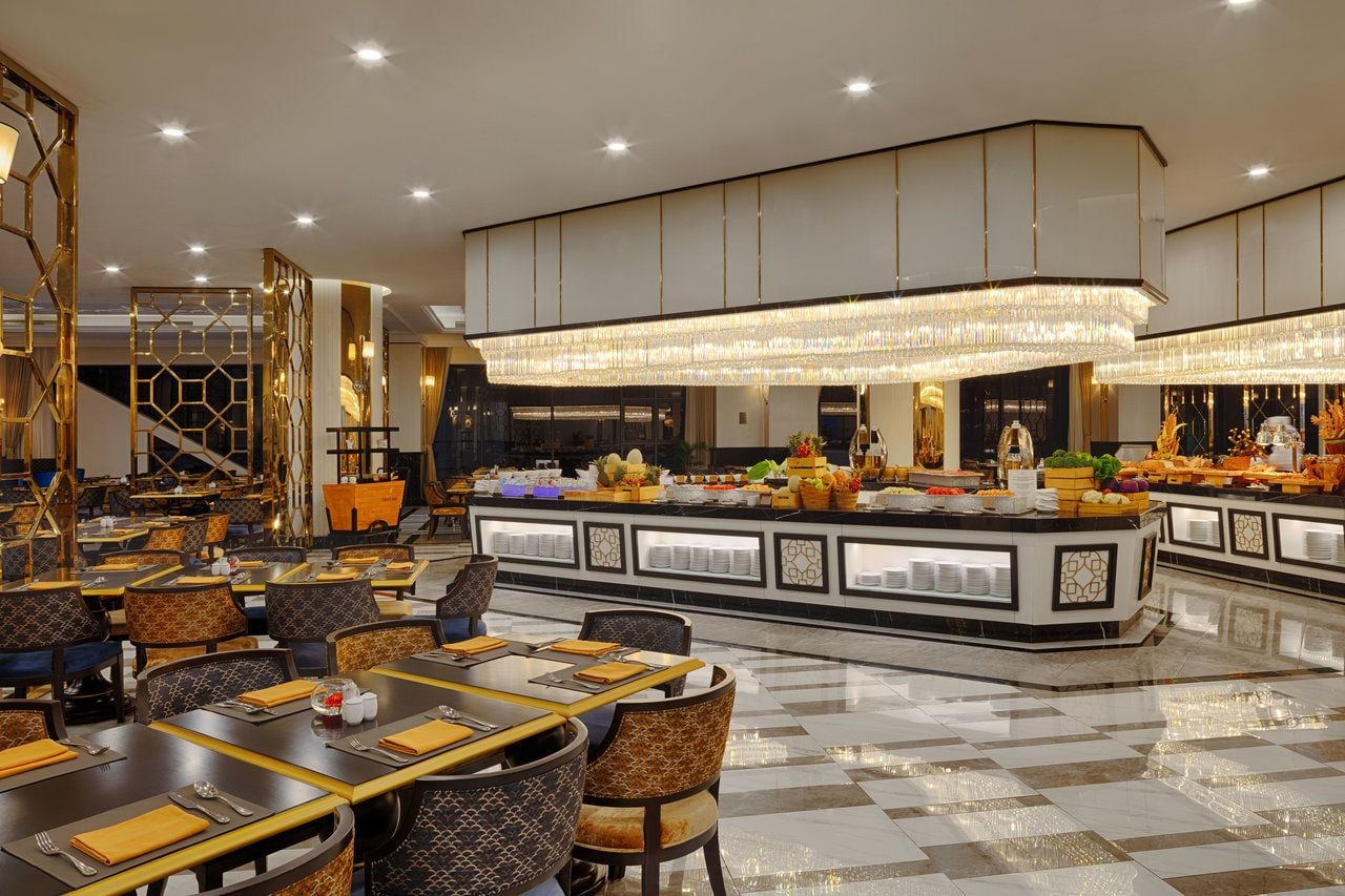 Melia Vinpearl Empire Nha Trang