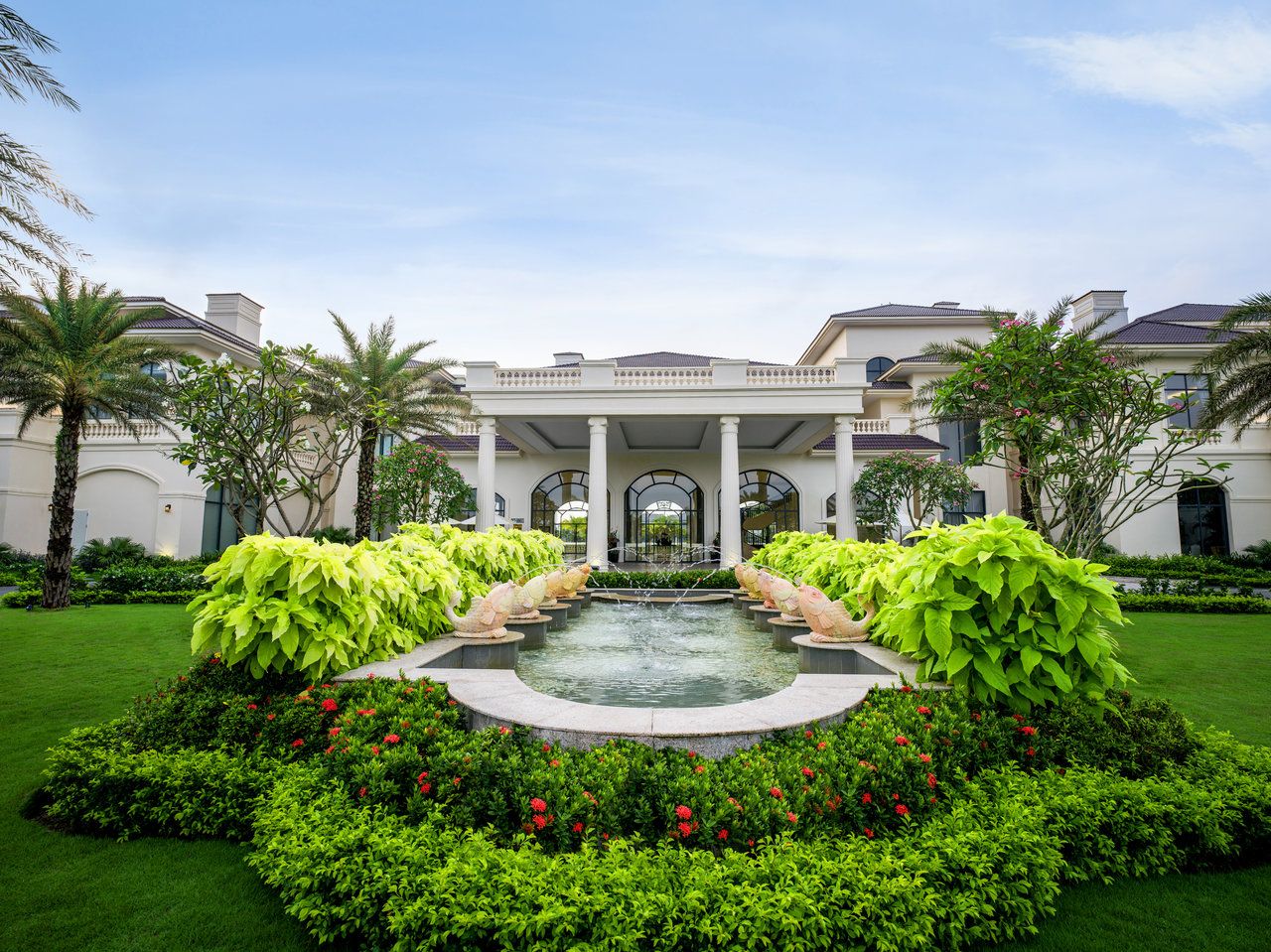 Melia Vinpearl Discovery Coastalland Phú Quốc