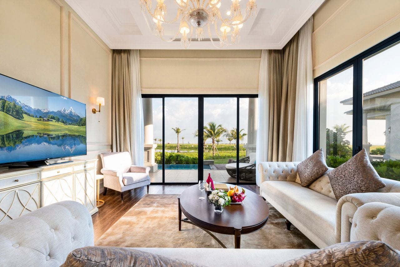 Melia Vinpearl Cua Hoi Beach Resort