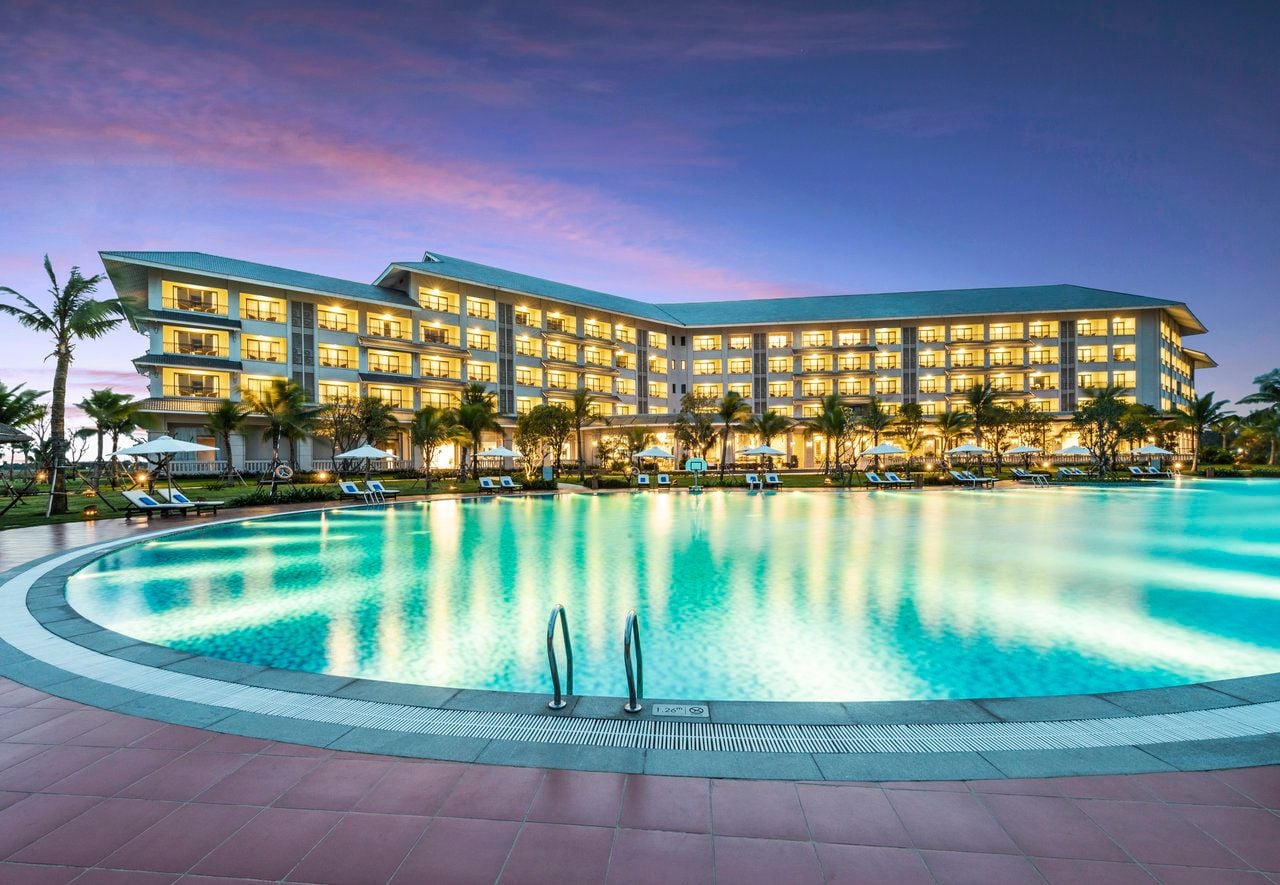 Melia Vinpearl Cua Hoi Beach Resort