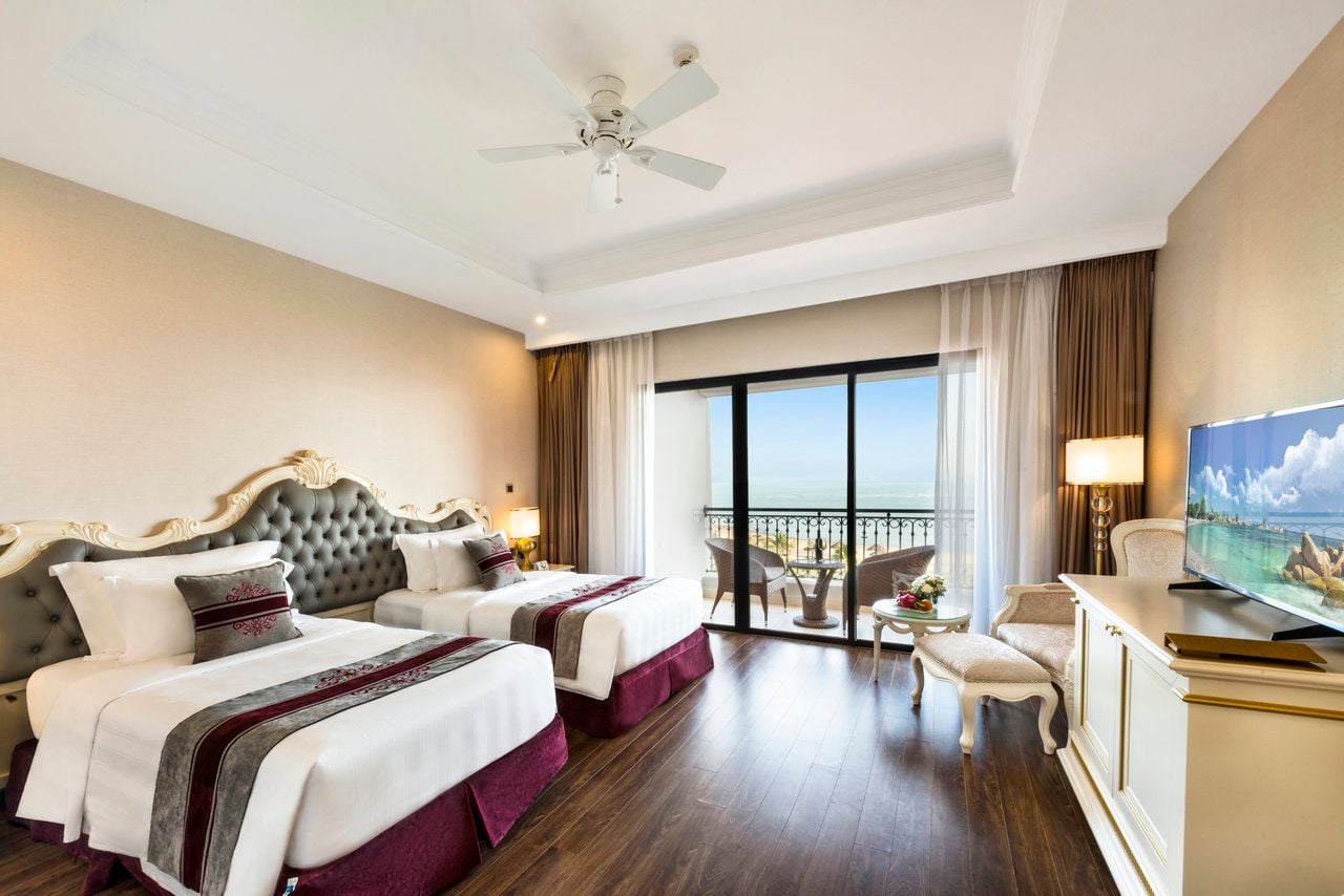 Melia Vinpearl Cua Hoi Beach Resort