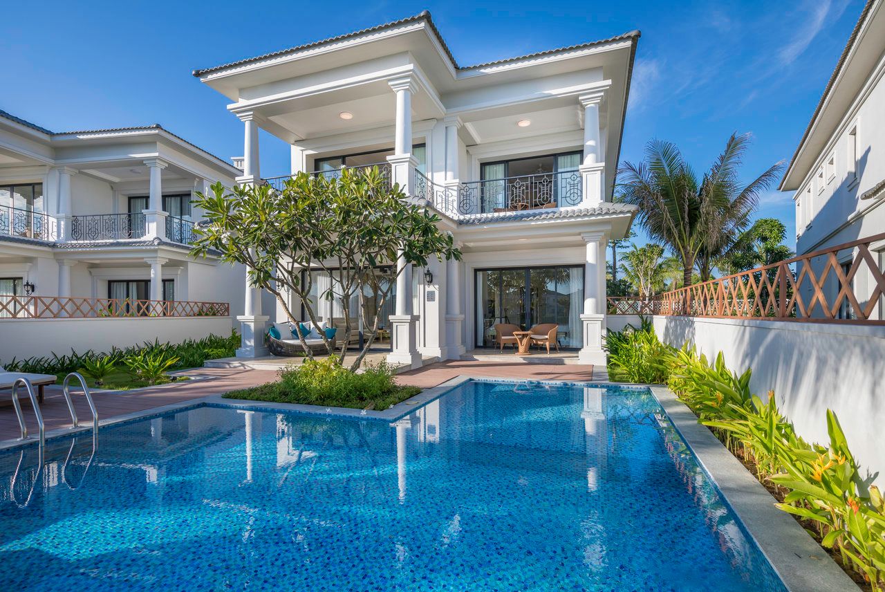 Melia Vinpearl Cam Ranh Beach Resort