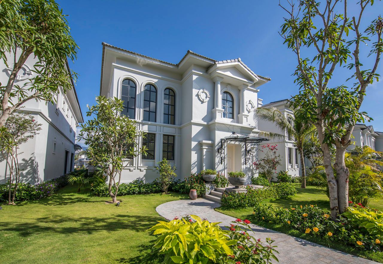 Melia Vinpearl Cam Ranh Beach Resort