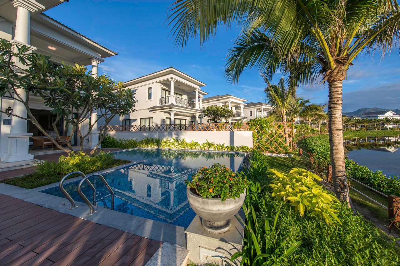 Melia Vinpearl Cam Ranh Beach Resort