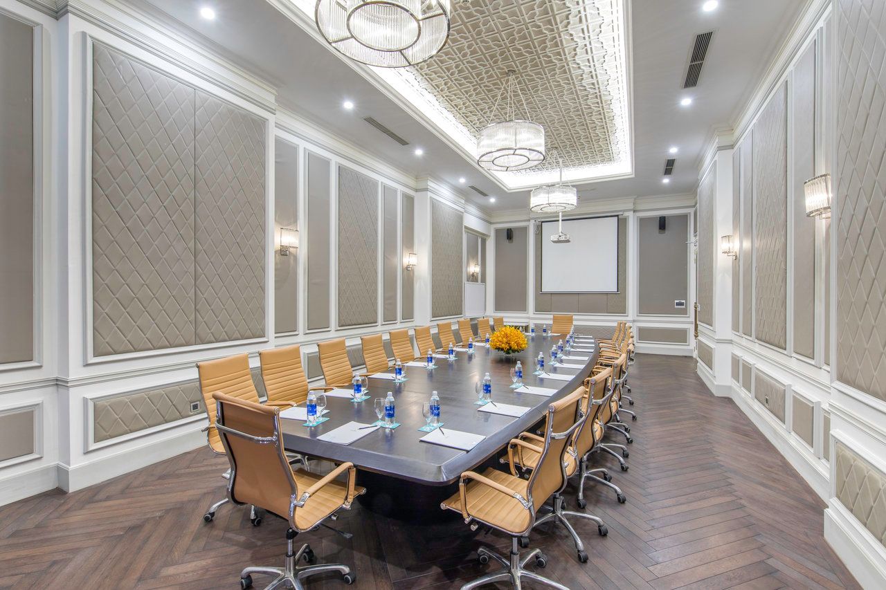 Melia Vinpearl Cam Ranh Beach Resort