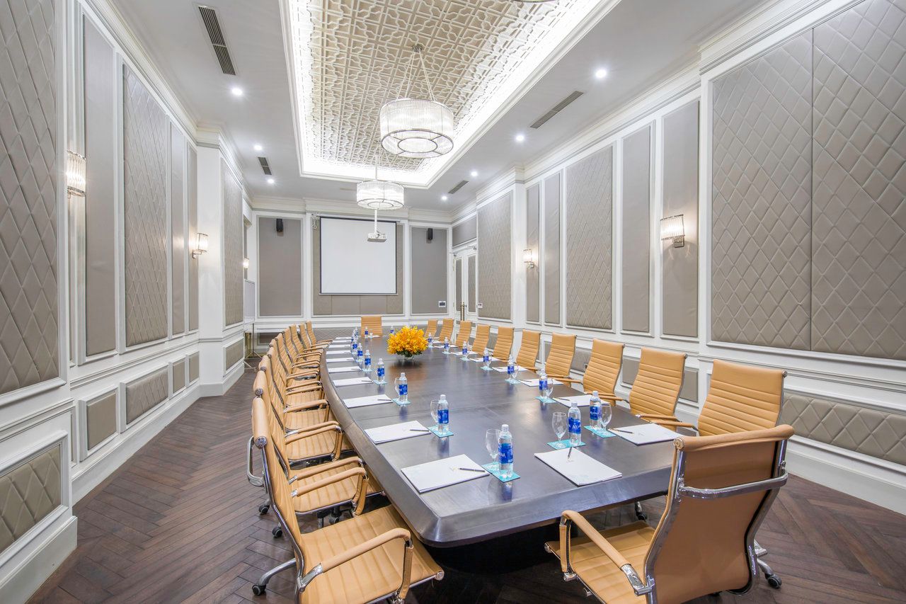 Melia Vinpearl Cam Ranh Beach Resort