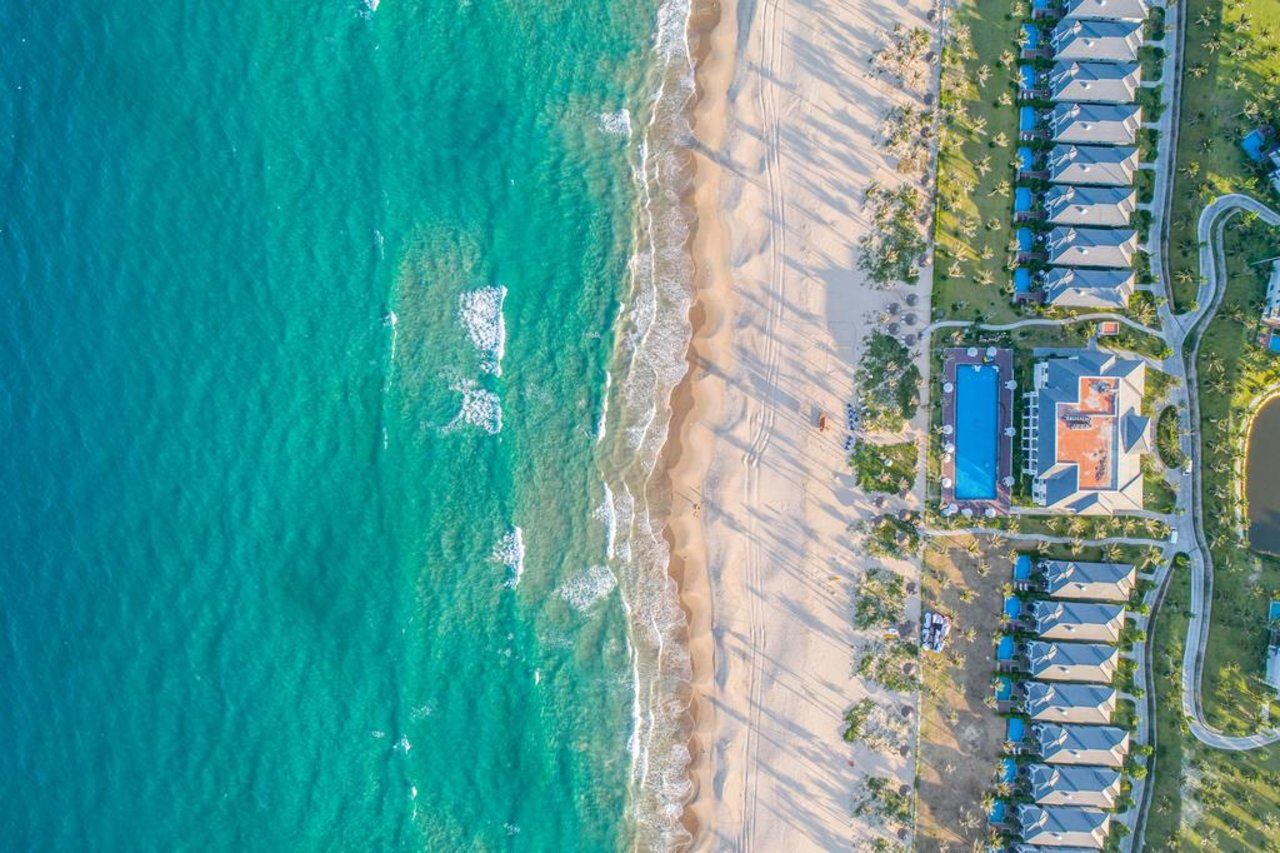 Melia Vinpearl Cam Ranh Beach Resort