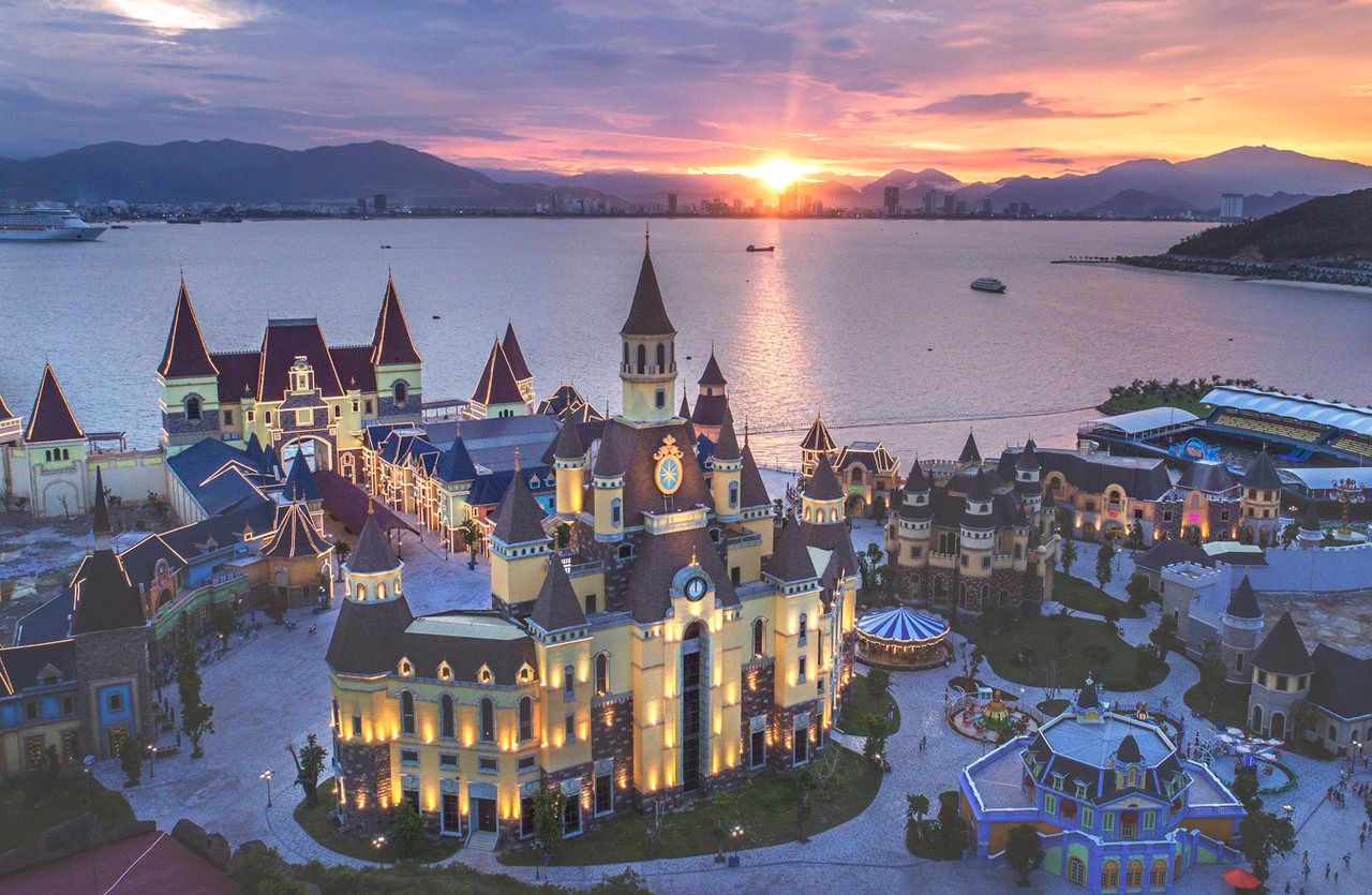 Melia Vinpearl Cam Ranh Beach Resort